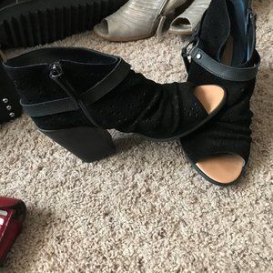 Dingo Ankle Booties